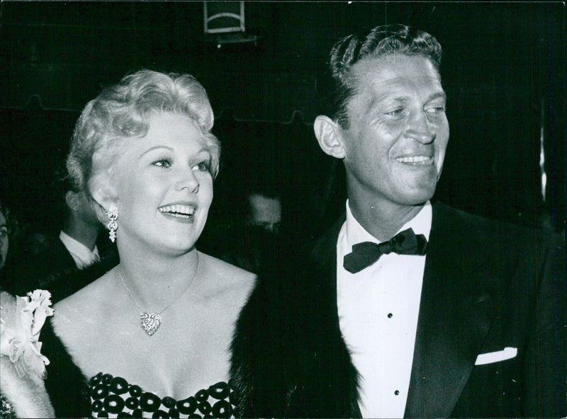 Kim Novak rumored to marry Mack Krim - Vintage Photograph