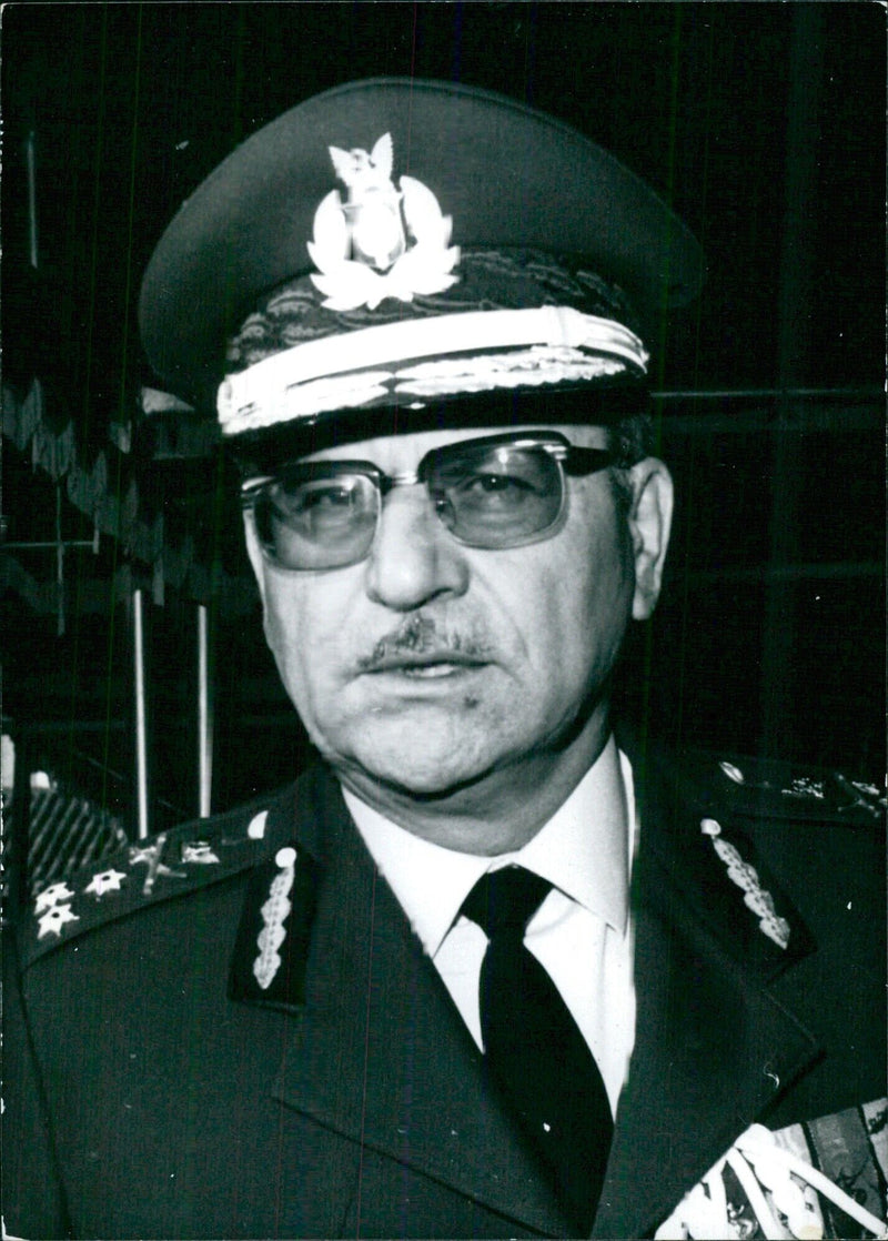 Greek Senior Officers: KONSTANTINOS KARABATSOS Chief of Gendarmery CAMERA PRESS (ANAG) LONDON 25408-28 (37) 70 L COURT - Vintage Photograph