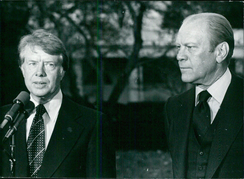 U.S. Politicians: CARTER & FORD - Vintage Photograph