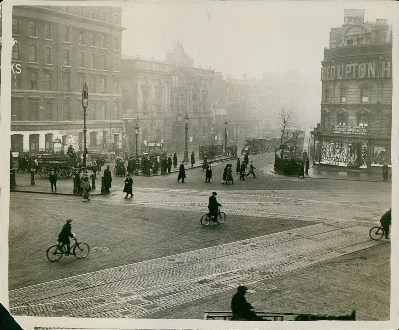 Various shop fronts in London, 1929 - Vintage Photograph