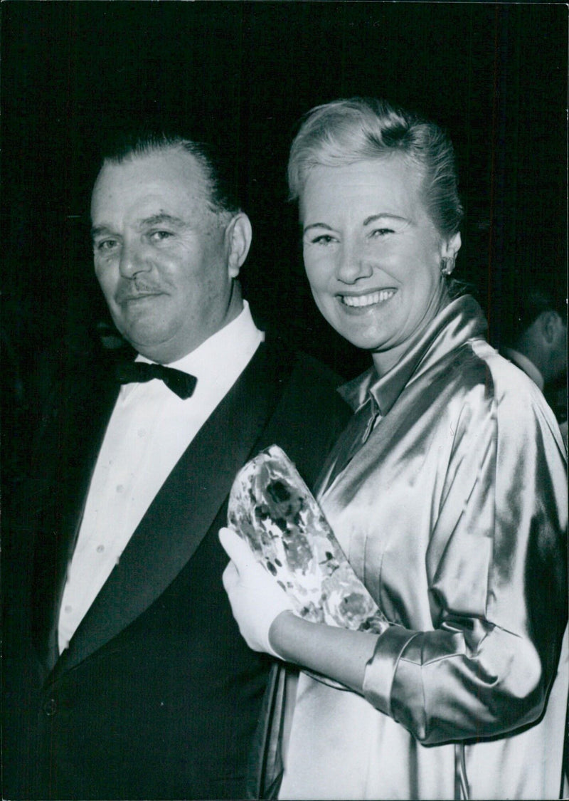 British Personalities: BILLY AND NORAH BUTLIN - Vintage Photograph