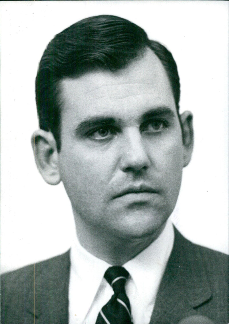 RONALD L. ZIEGLER, Press Secretary to President Richard Nixon - Vintage Photograph