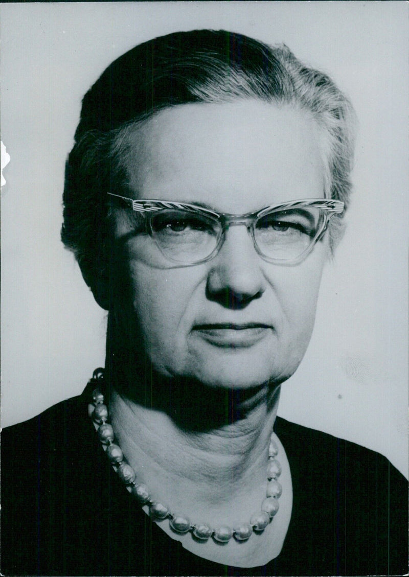 DR MARY BUNTING, U.S. Atomic Energy Commissioner - Vintage Photograph