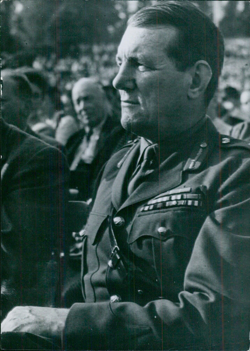 HORIT MAJ.-GEN. G.K.BOURNE.CB, CBE Commandant, British sector, Berlin. - Vintage Photograph