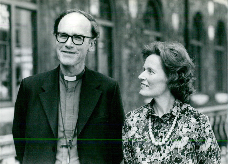 British Churchmen: Rt. Rav. RONALD BOWLBY OPS - Vintage Photograph