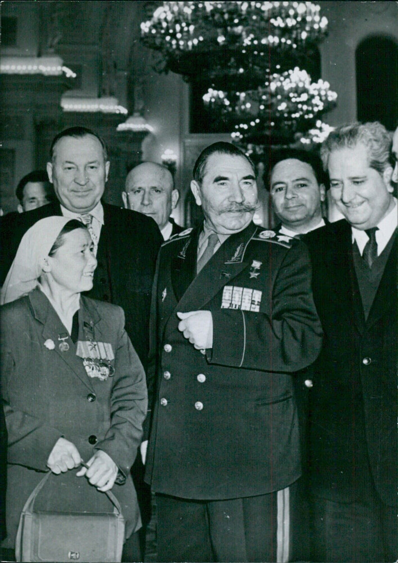 ARUH MARSHAL BUDYONNY WITH DELEGATES TO COMMUNIST PARTY CONGRESS - Vintage Photograph