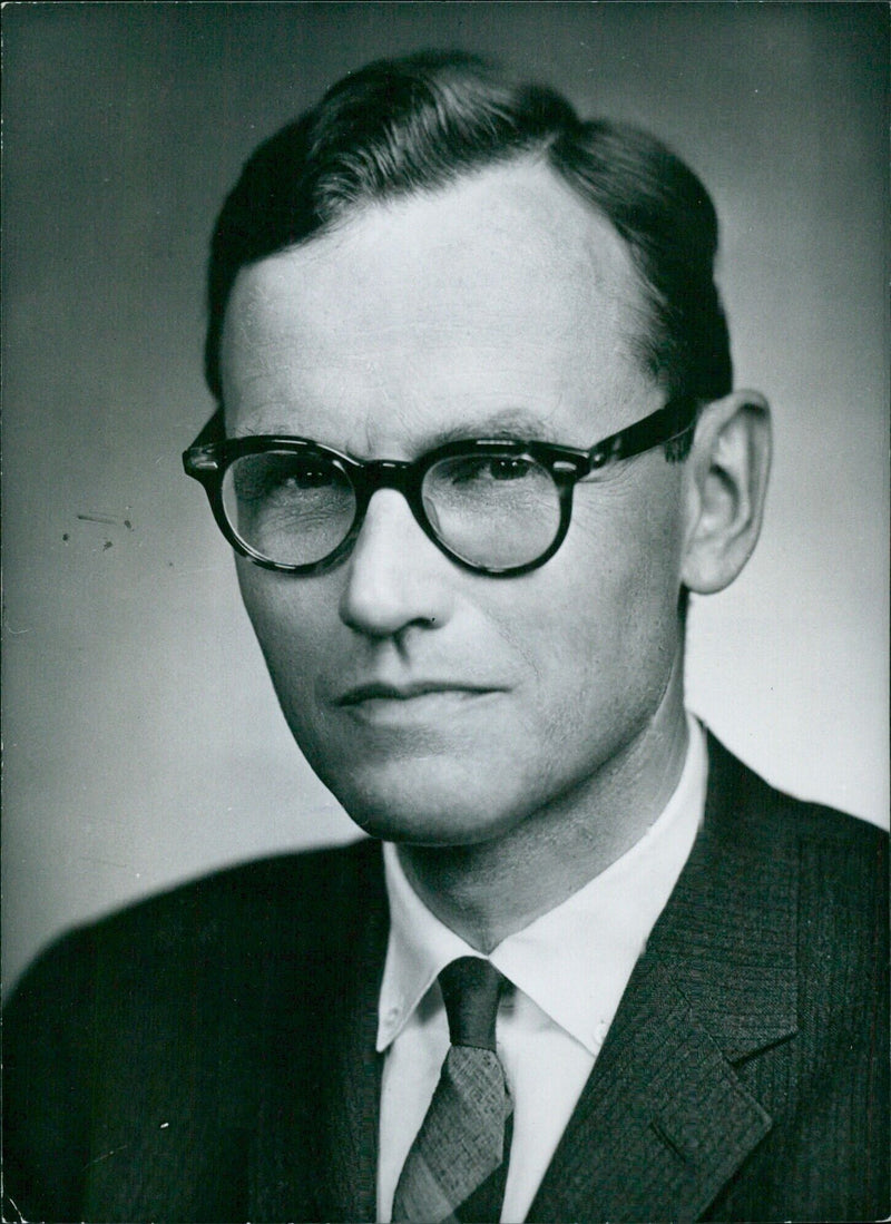 WILLIAM BUNDY, Deputy Assistant Secretary of Defence in the U.S. Office of Security Affairs - Vintage Photograph