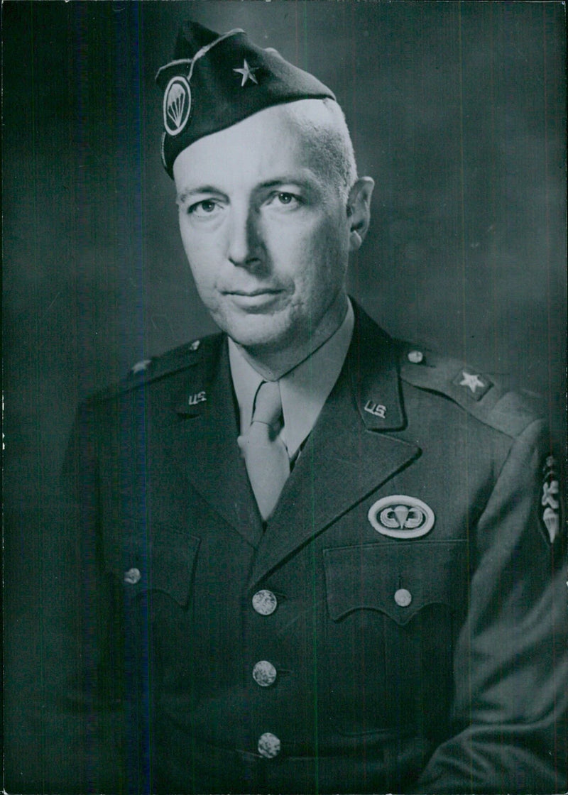 American Service Chiefs: BRIG. GEN. RIDGELY GAITHER Commander Ilth Airbora Division - Vintage Photograph