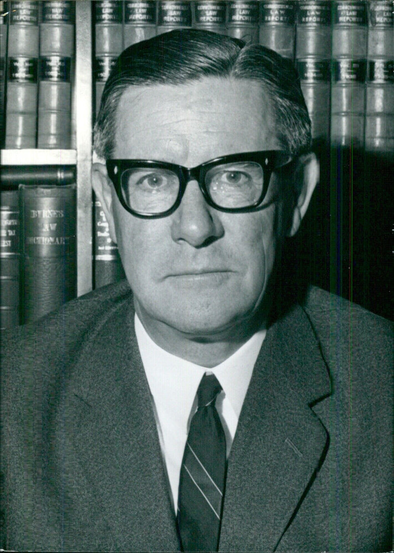 Australian Personalities: NIGEL H.BOWEN Attorney General of Australia since 1966. - Vintage Photograph