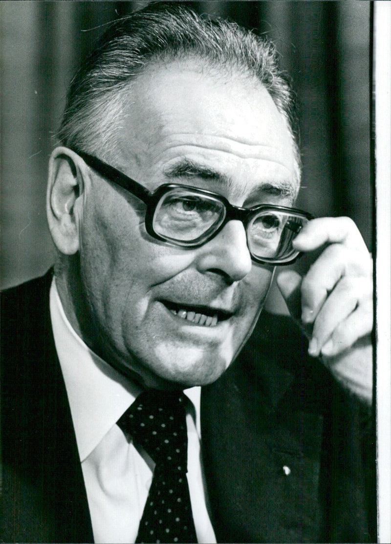 British Businessmen: GORDON BRUNTON - Vintage Photograph