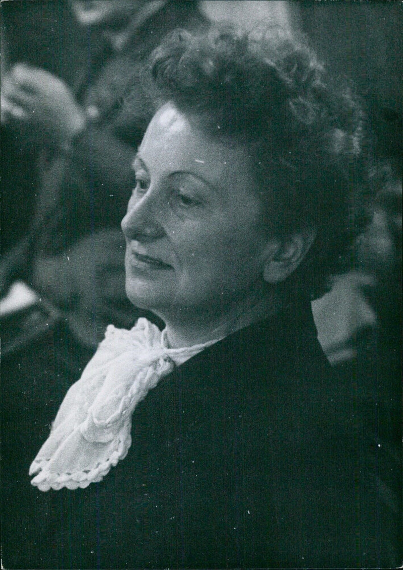 FE MRS. MONICA FELTON, Chairman of the British National Assembly of Women - Vintage Photograph