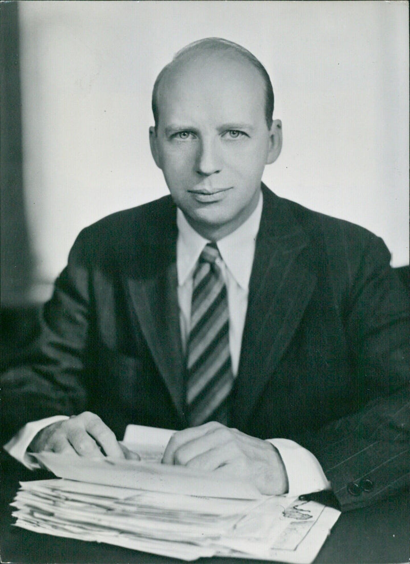 NO Eisenhower's Cabinet; HERBERT BROWNELL, JR. TONY U.S. Attorney-General. - Vintage Photograph