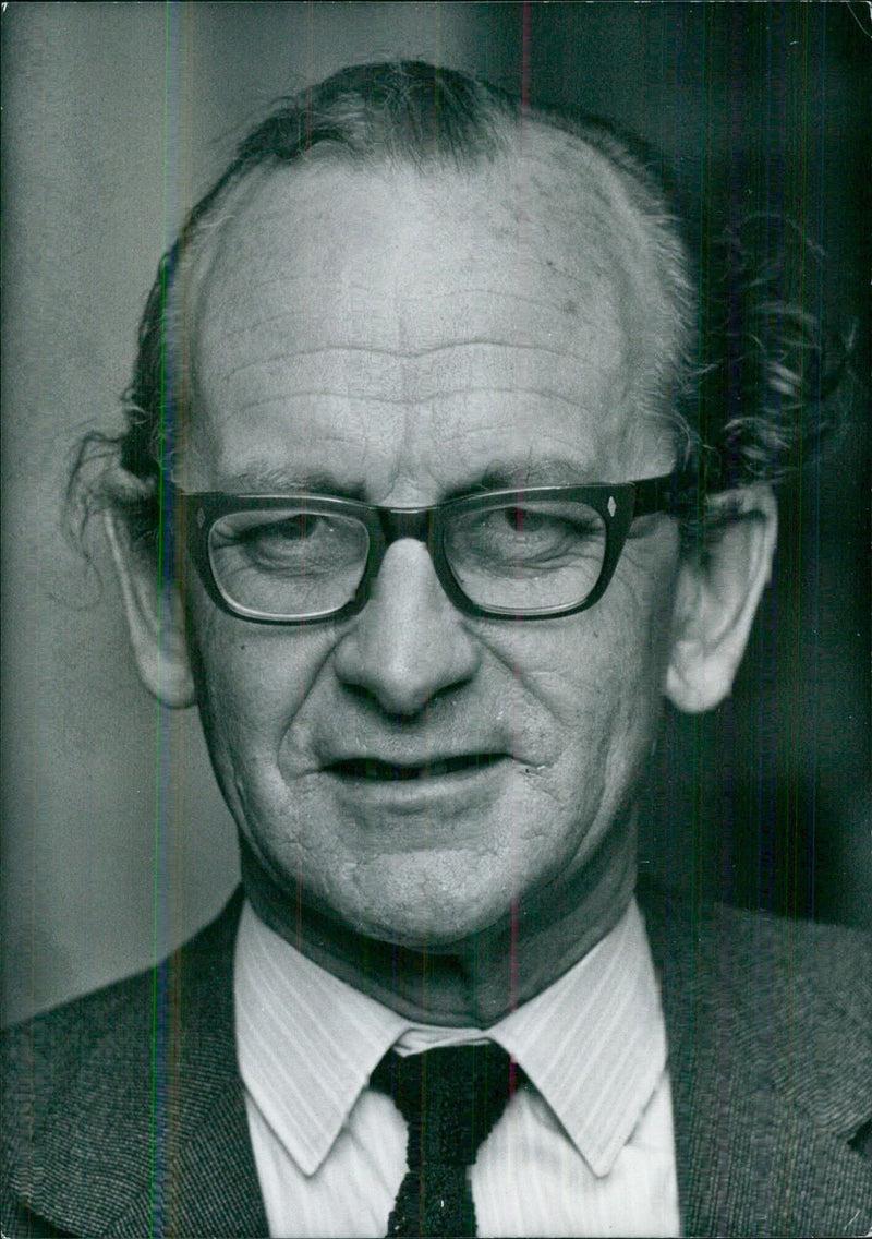 THE HONOURABLE MARK BONHAM CARTER - Vintage Photograph