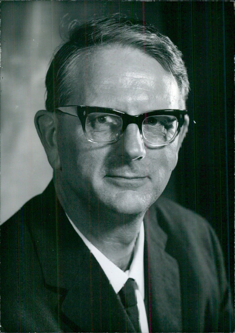 British Mathematicians: PROFESSOR FRANK F. BONSALL - Vintage Photograph