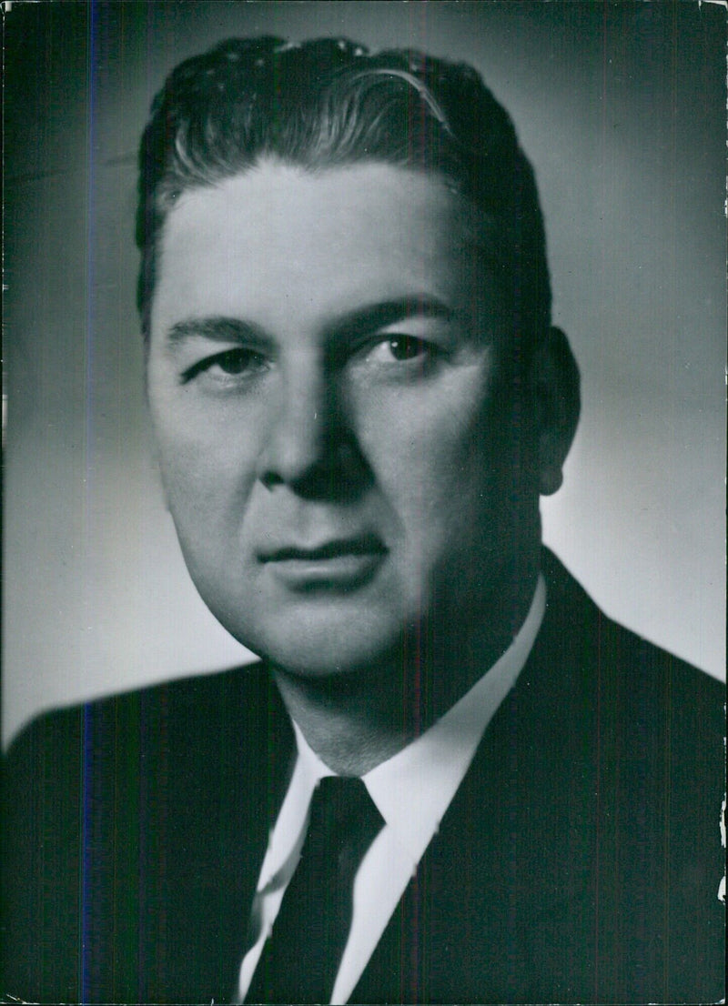 American Politicians: GOVERNOR RAYMOND GARY. - Vintage Photograph