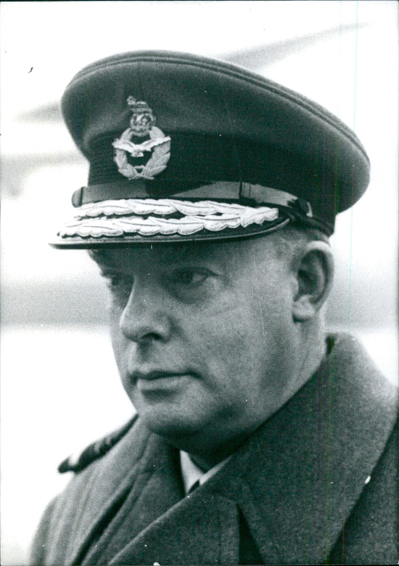 British Service Chiefs: AIR MARSHAL SIR PETER FLETCHER - Vintage Photograph