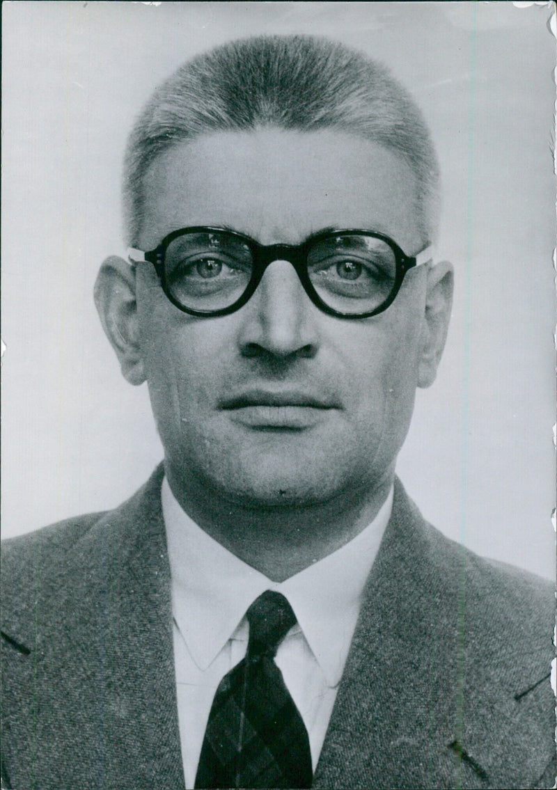 British Atomic Personalities: PAUL T. FIETCHER Deputy Managing Director of the Industrial Group, United Kingdom Atomic Energy Authority - Vintage Photograph