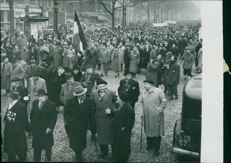 Protest against the handover of factories to Alfred KRUPP - Vintage Photograph