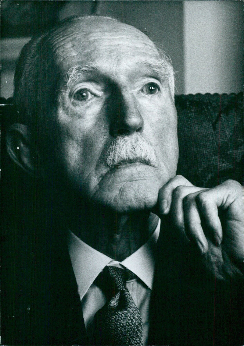 British Personalities Colin Agnew, Director of Thomas Agnew & Sons Art Gallery - Vintage Photograph