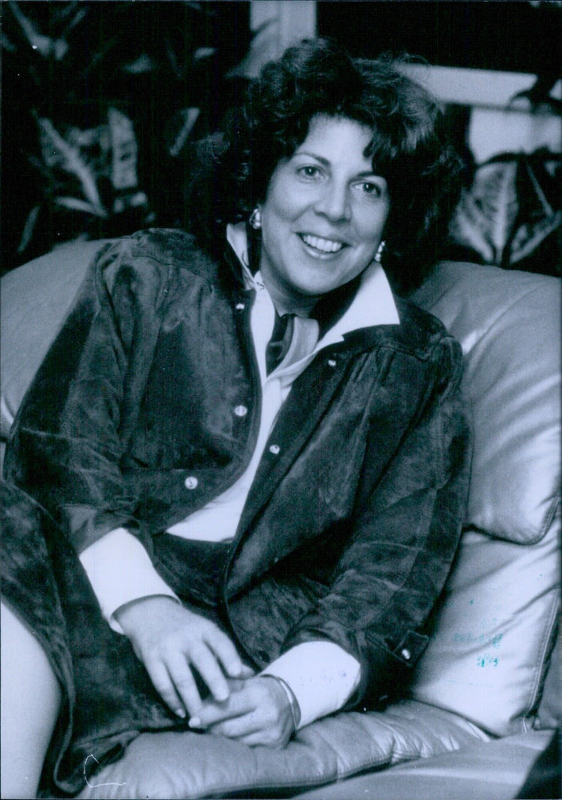 Suzanne Blum, Vice-President of American Express, responsible for cultural affairs. - Vintage Photograph