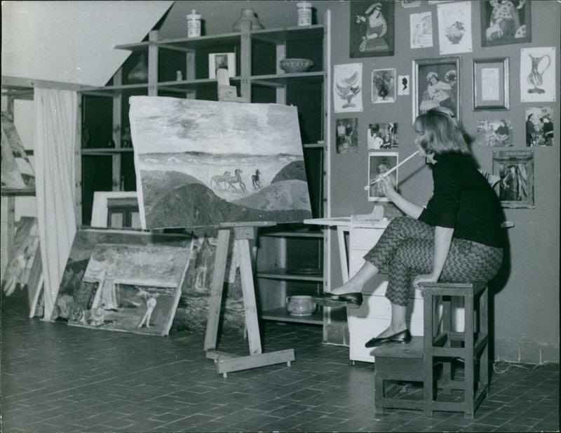 The Duchess of Alba at her painting studio. 1960. - Vintage Photograph