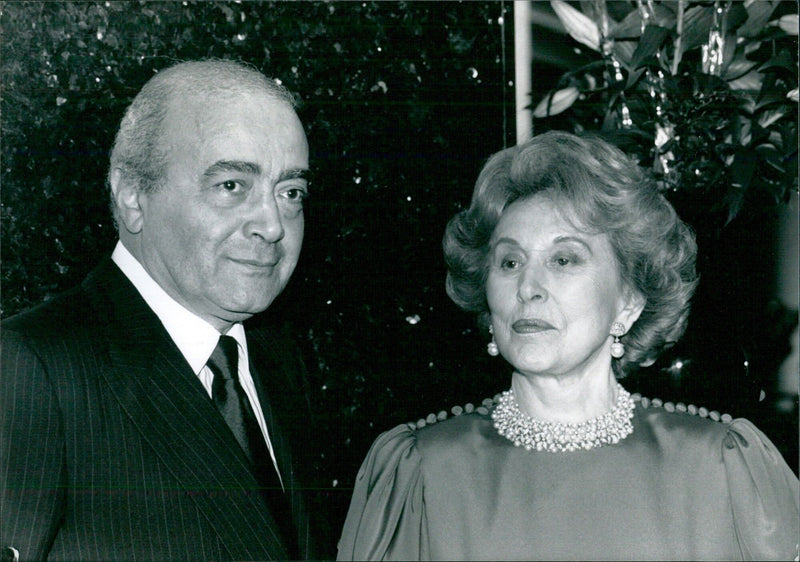 International Personalities: ESTEE LAUDER & MOHAMED AL- FAYED OPS - Vintage Photograph