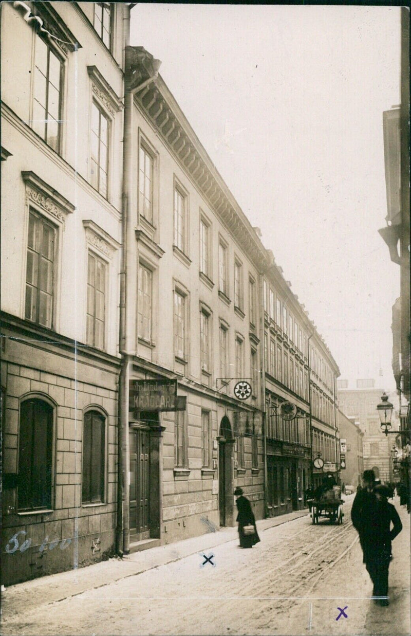 Old pictures of Anna Maria Lampens house from 1917. - Vintage Photograph