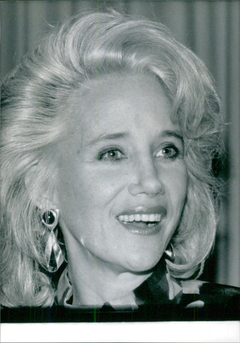 Sally Kirkland, American actress and TV personality - Vintage Photograph