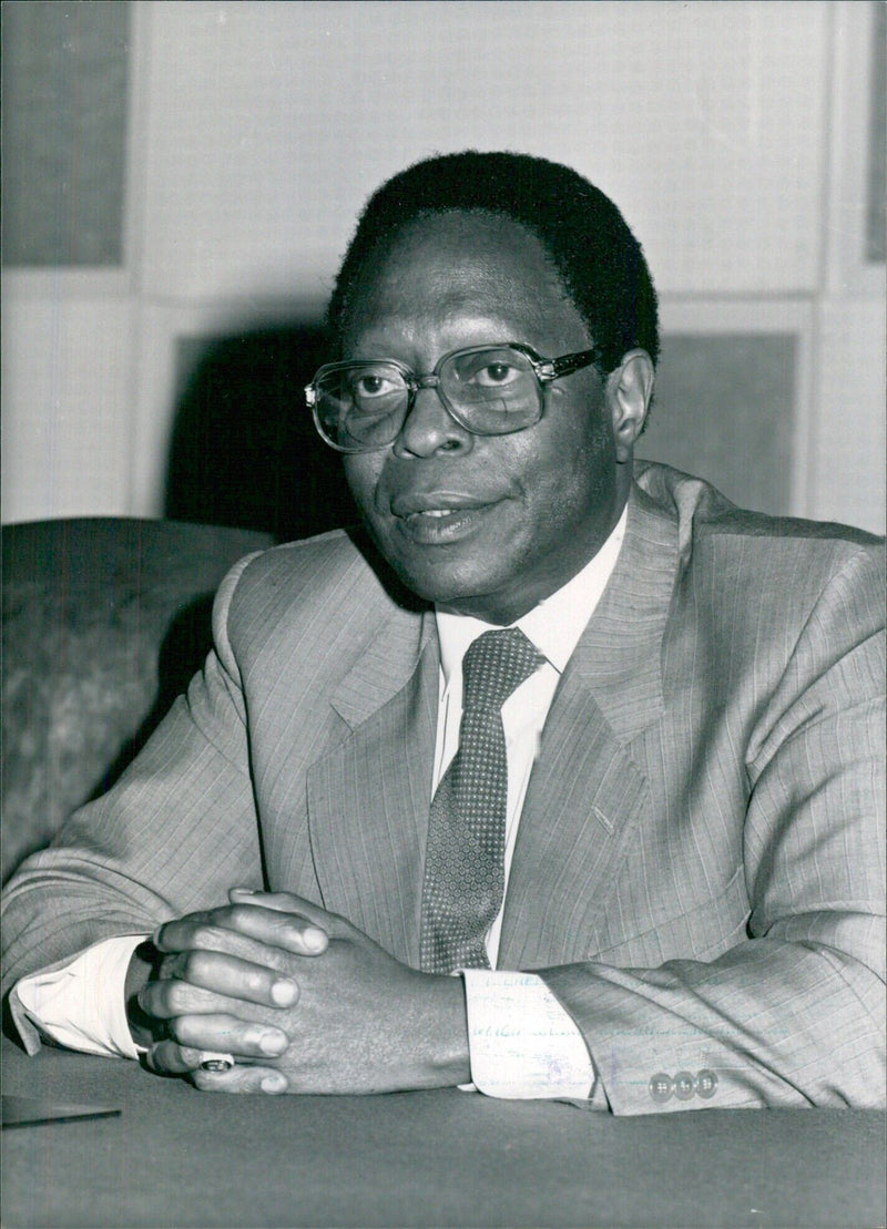 Nigerian Diplomatists: Dr. PETER U. ONU OPS - Vintage Photograph