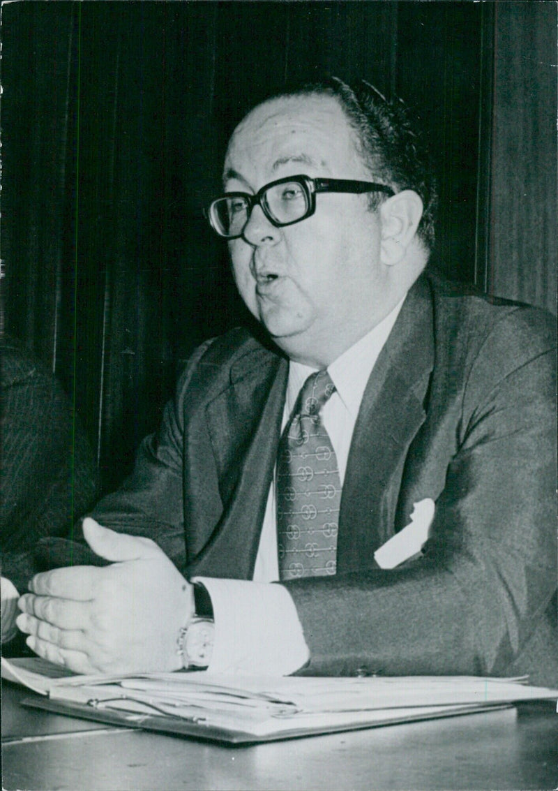 IÑIGO CAVERO, Minister of Education and Science in the Government of Adolfo Suarez - Vintage Photograph