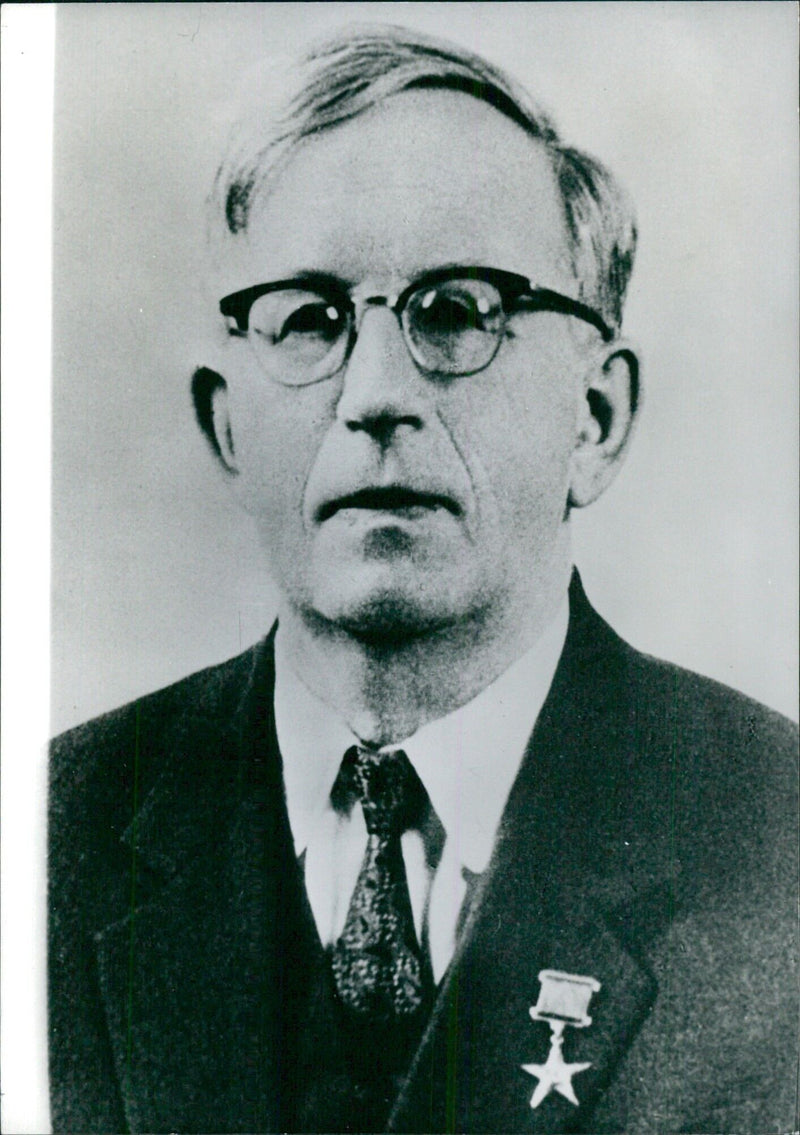 Soviet Scientist PETR N. POSPELOV - Vintage Photograph