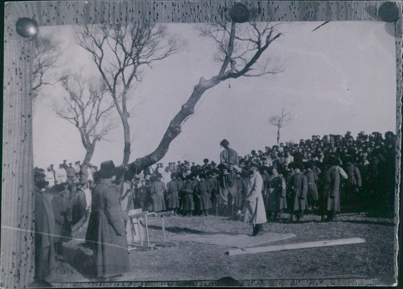 Man getting death punishment during Tyskland War, 1918. - Vintage Photograph