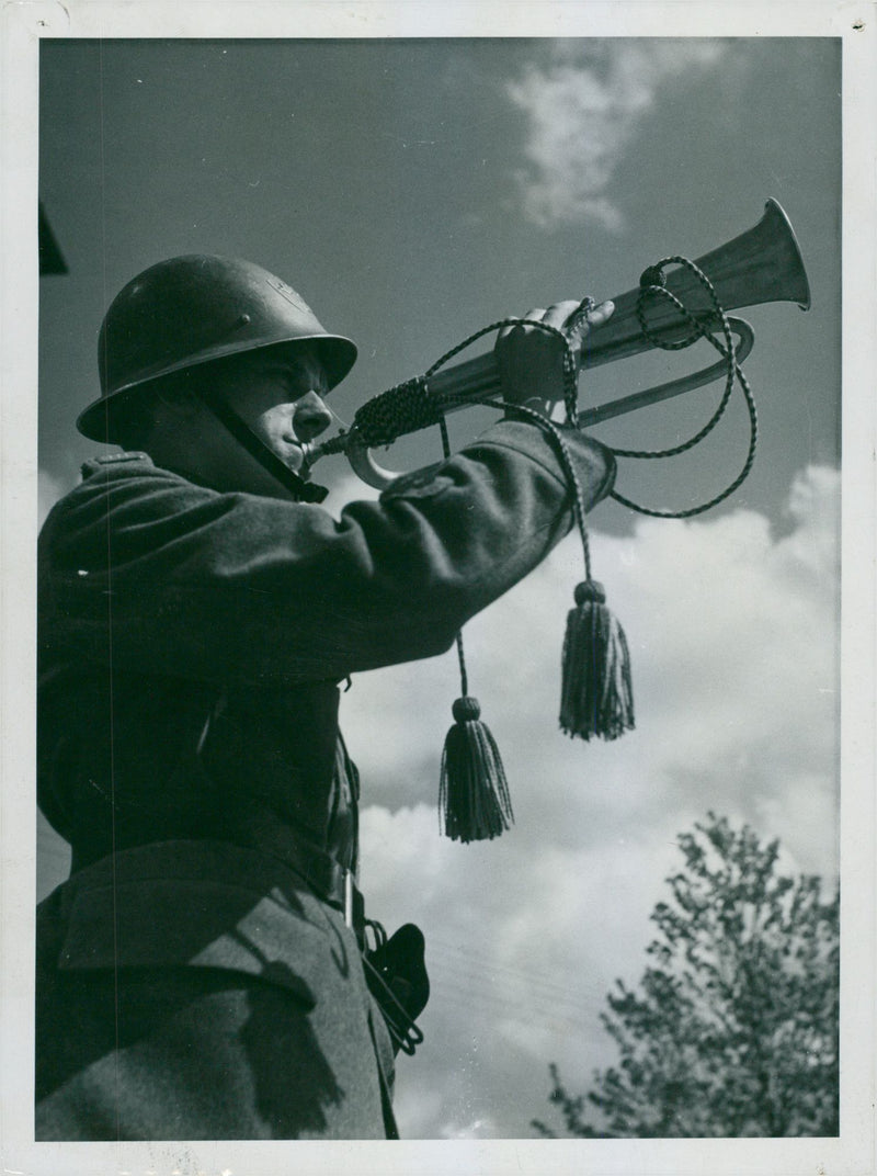 Field maneuvers 1940 - Vintage Photograph