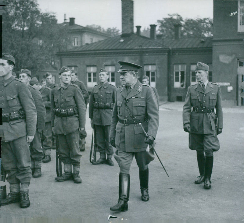Field maneuver 1957 - Vintage Photograph
