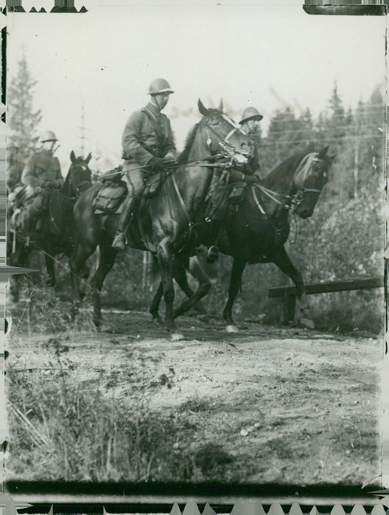 Field maneuvers 1926-1928 - Vintage Photograph