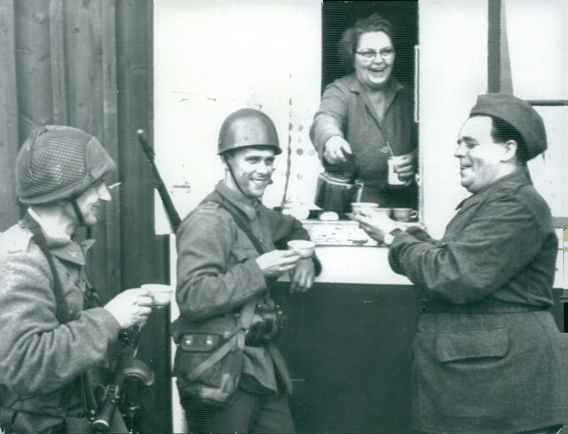 Field maneuver 1957 - Vintage Photograph