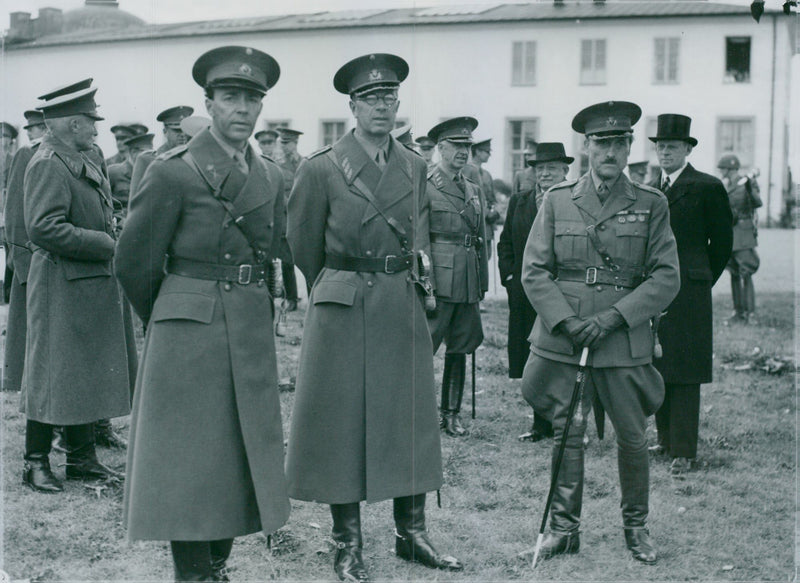 Swedish Military and Army 1941-1943 - Vintage Photograph