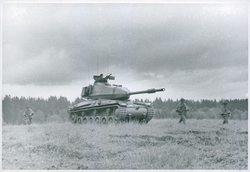 Army tanks 1951 and earlier - Vintage Photograph