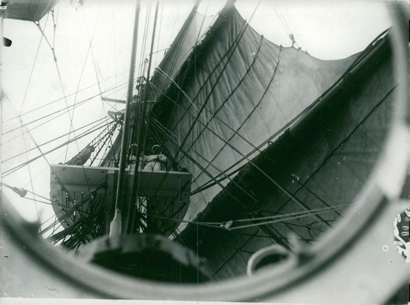 Shipwreck Jarrigas. Exercise vessels. - 21 August 1930 - Vintage Photograph