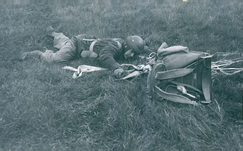 Swedish Military parachute troops - Vintage Photograph