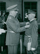 Kadettexamen at Karlberg's war school. Medals are awarded. - Vintage Photograph