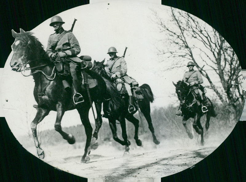 Field maneuvers 1926-1928 - Vintage Photograph