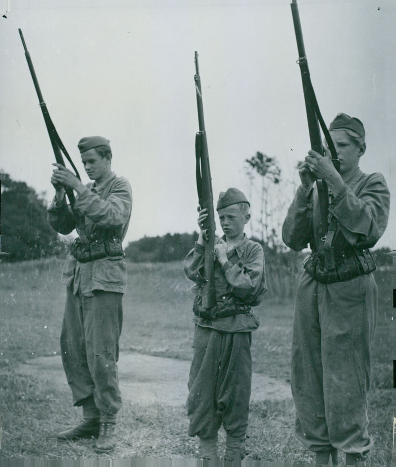 Swedish Military Landsturm Youth 1941 - Vintage Photograph