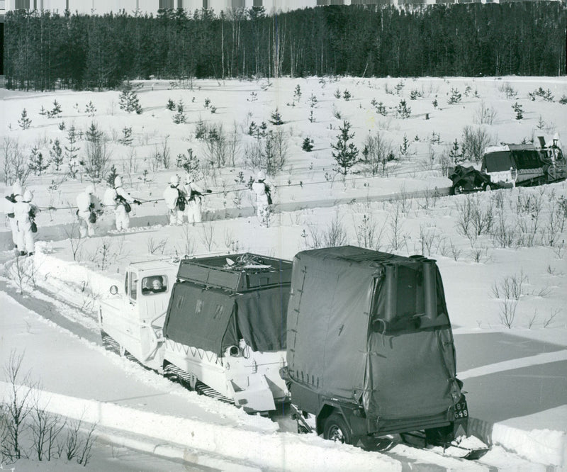 The Swedish Military army Hunting section - Vintage Photograph