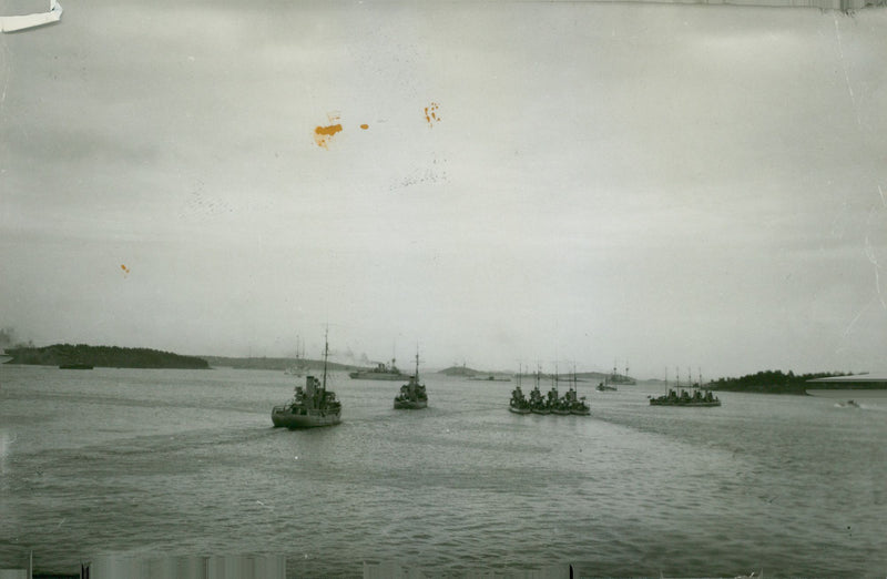 Warships - 12 August 1925 - Vintage Photograph