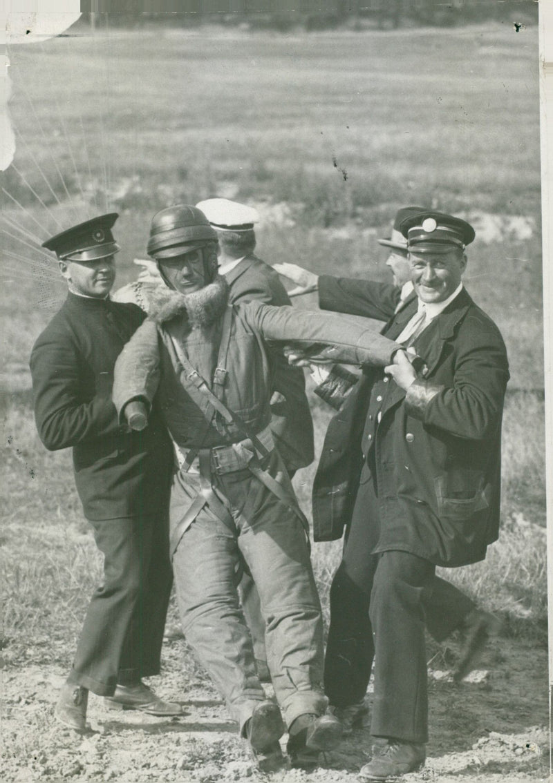 Military parachute - Vintage Photograph