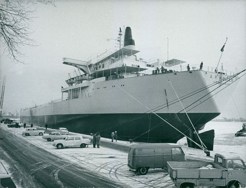 Real special vessels tankers, 1966. - Vintage Photograph