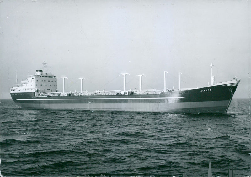 New delievered bulk carrier, "Aleppo". - Vintage Photograph