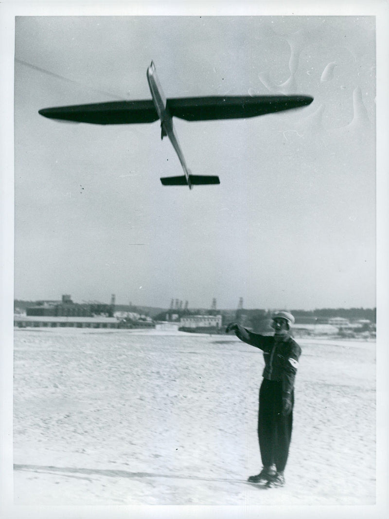 Gliding at GÃ¤rdet - 23 February 1940 - Vintage Photograph