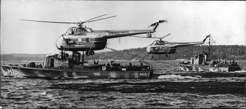 Exercise by helicopter from Osterman. - Vintage Photograph